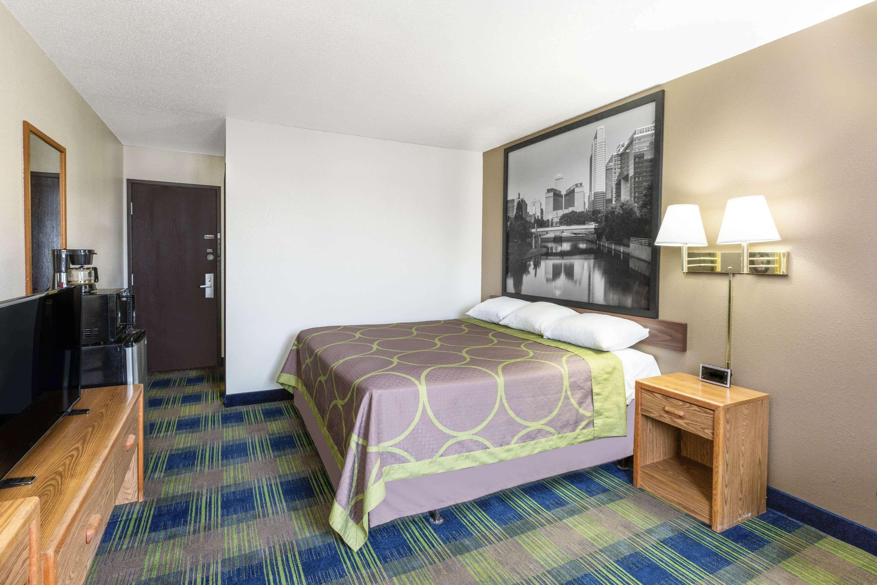 Motel Super 8 By Wyndham Columbus Exterior foto