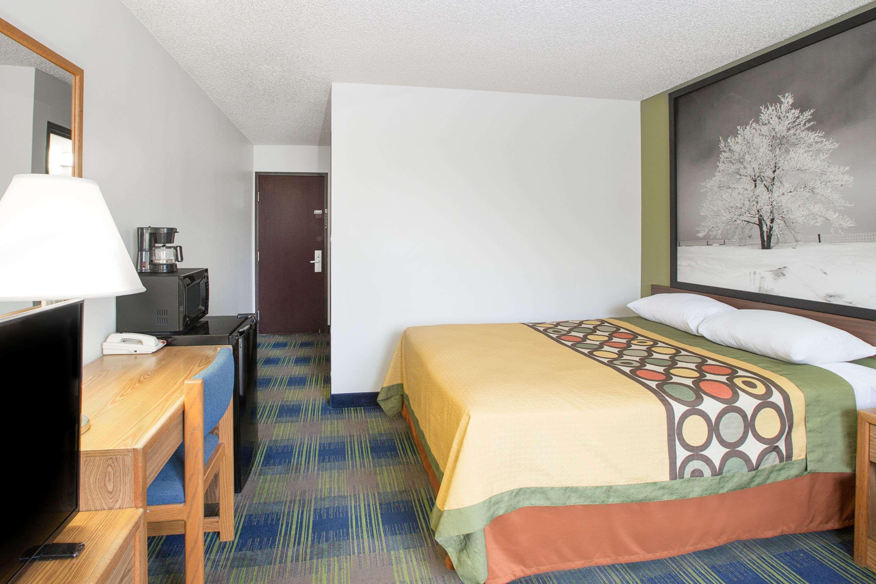 Motel Super 8 By Wyndham Columbus Exterior foto